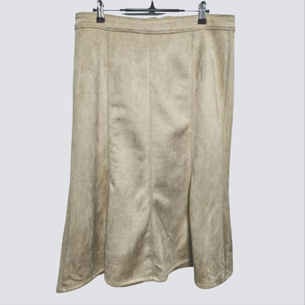 Elie Tahari Midi Length Faux Suede Skirt Paneled Camel Colorway Sz L | 32 Waist